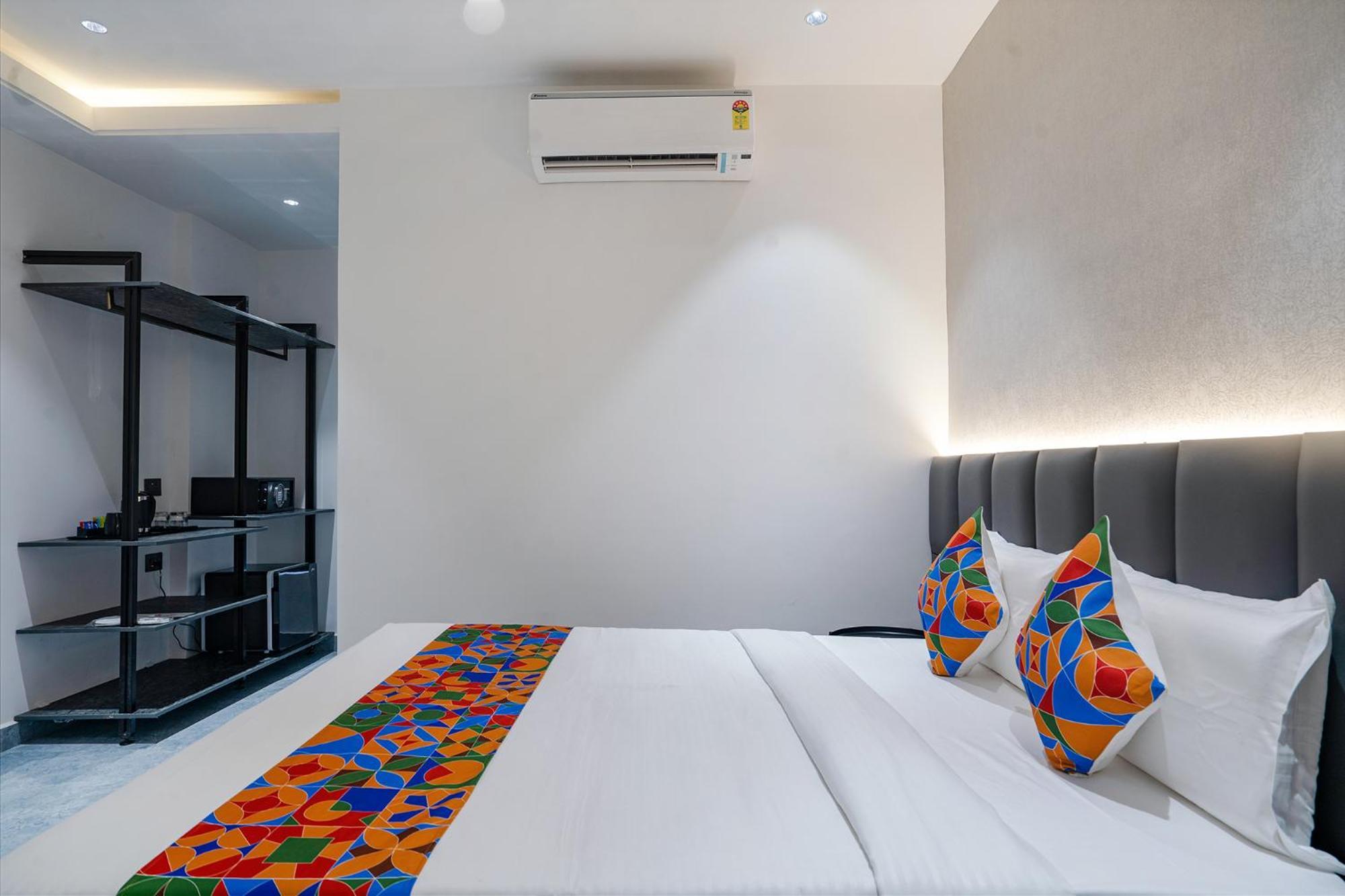 היידראבד Fabhotel Prime Cloud 5 Studios מראה חיצוני תמונה